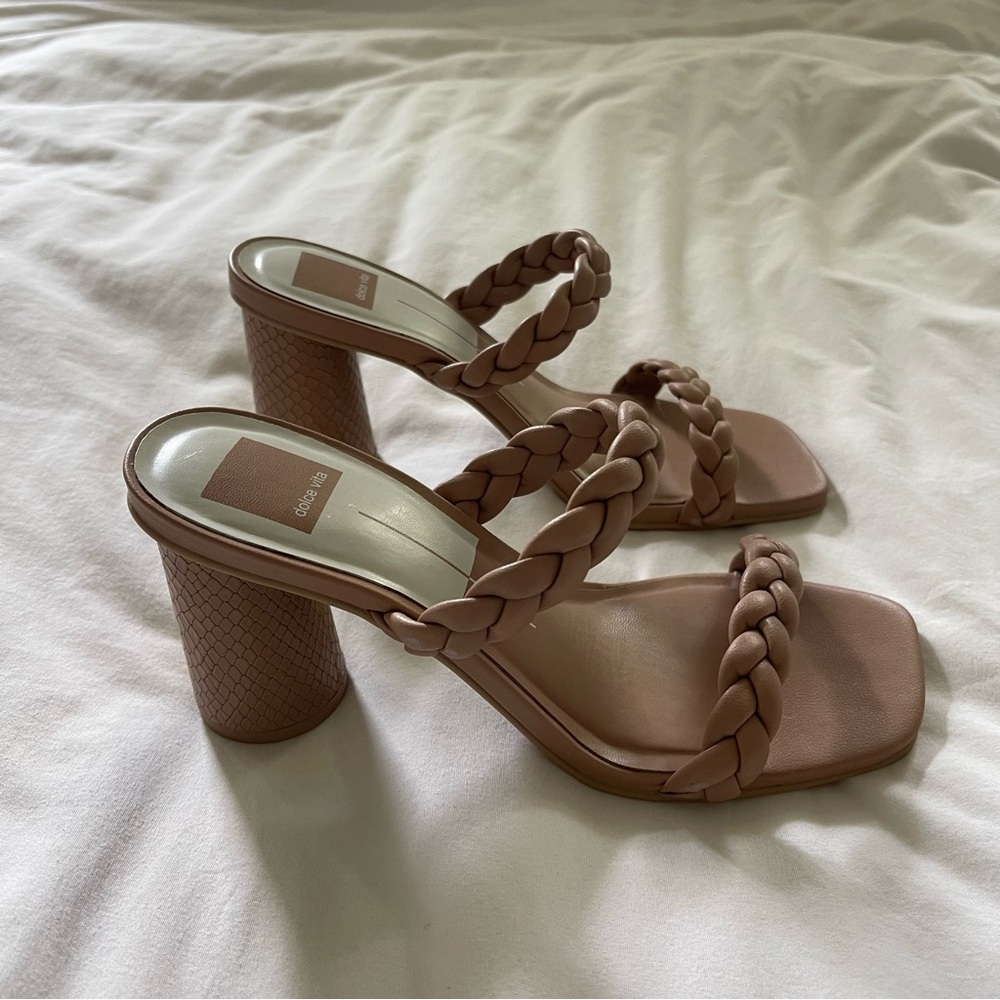 Dolce Vita Braided Strap Round Block Heel in Tan